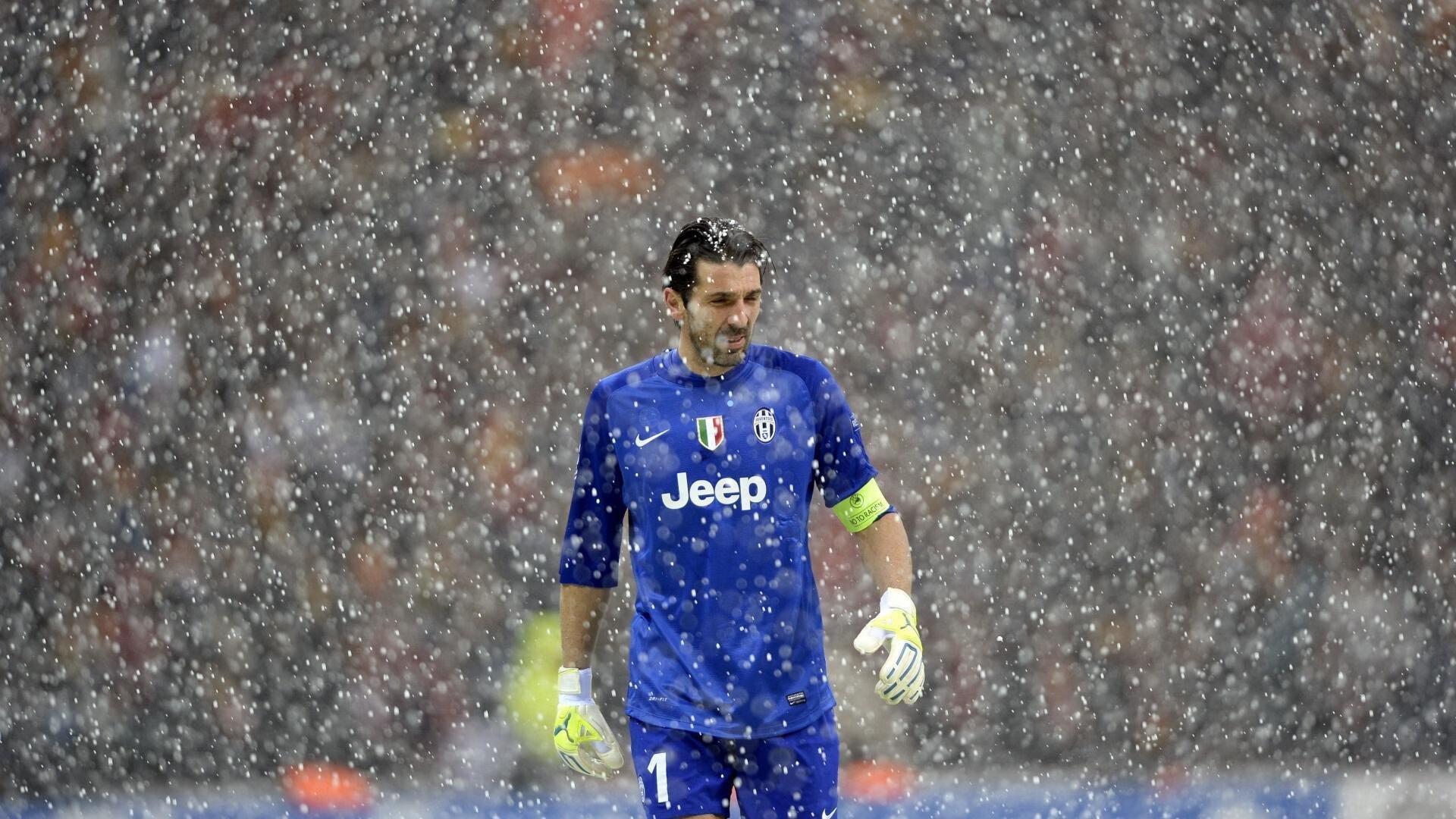 林加德闪耀全场!双响炮加精准助攻,率队击败海港终结亚冠球荒